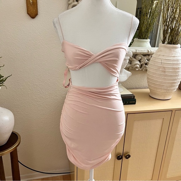 OH POLLY Charm Me Ruched Asymmetric Mini Dress in Blush Size‎ 6 NWOT - Picture 4 of 10